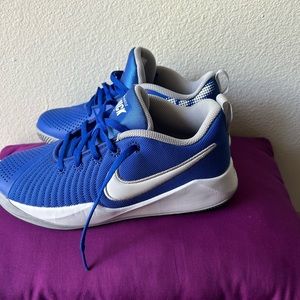 Men’s Nike shoes